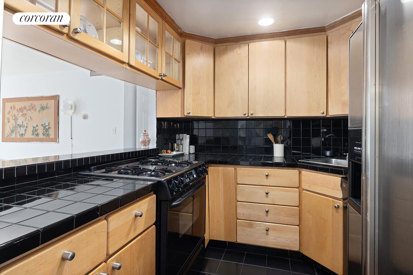 #4 photo, 253 W 73RD Street, マンハッタン Upper West Side , NY 10023