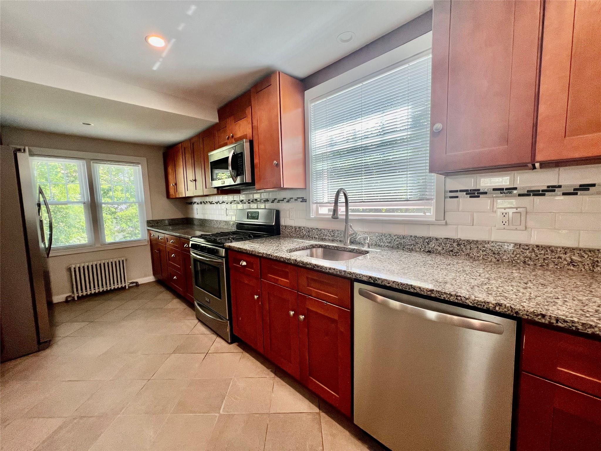 #11 photo, 135 Harrison ave, Harrison , NY 10528