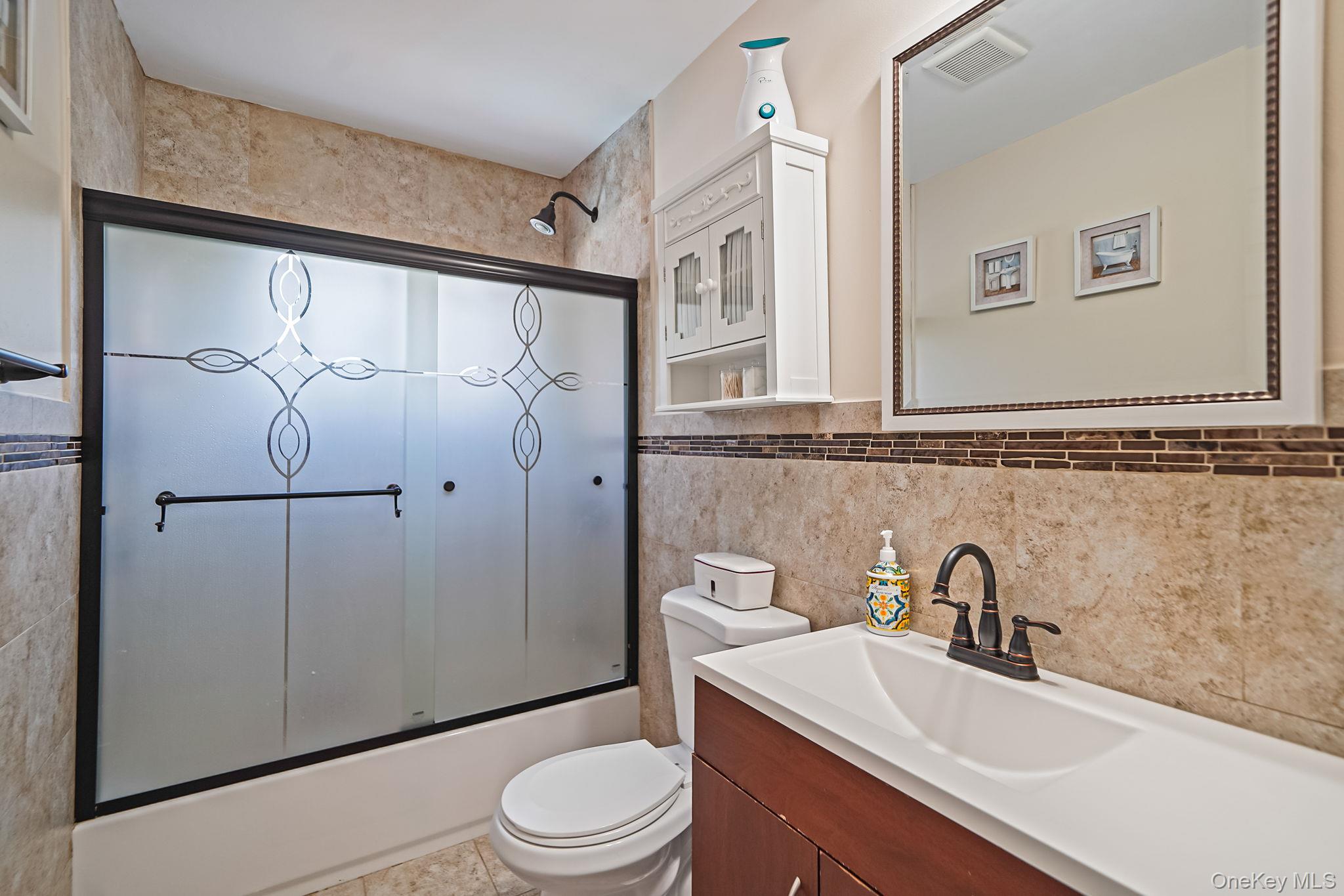 #15 photo, 83 Chapel Hill Drive, 東長島 Brentwood , NY 11717