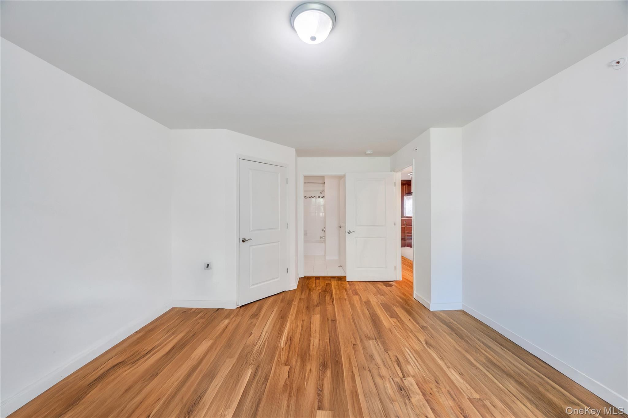 #11 photo, 132 Weatherby Lane, サフォーク郡 Central Islip , NY 11722