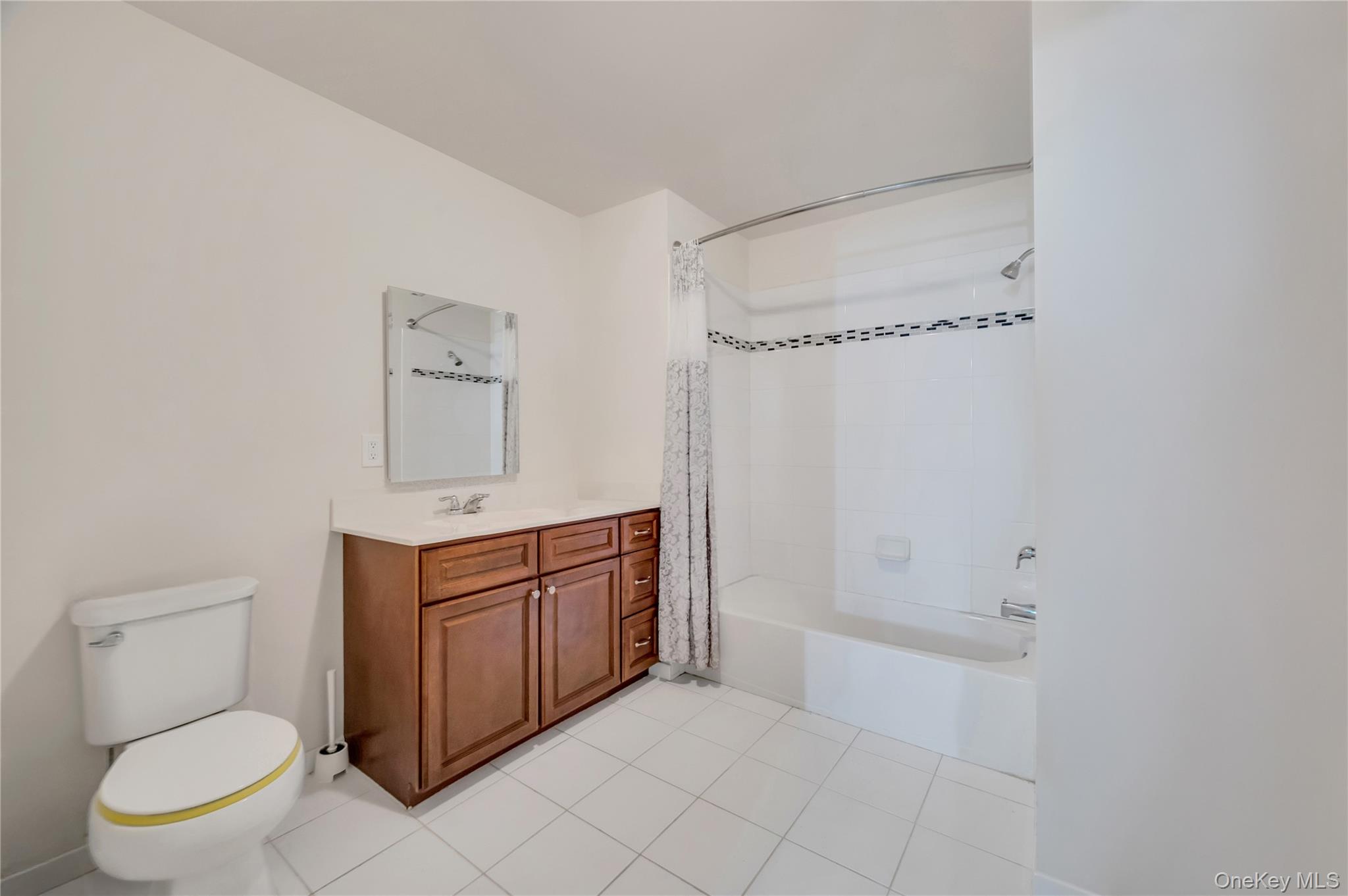 #12 photo, 132 Weatherby Lane, サフォーク郡 Central Islip , NY 11722