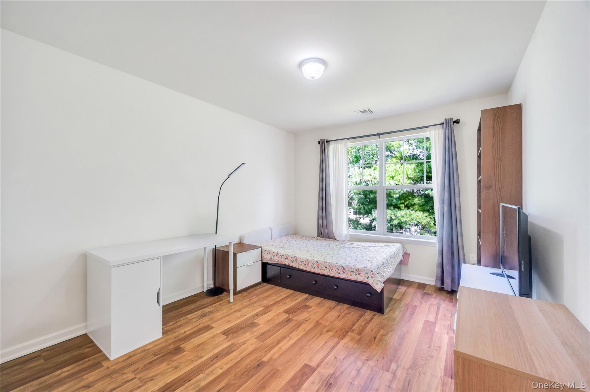 #16 photo, 132 Weatherby Lane, サフォーク郡 Central Islip , NY 11722