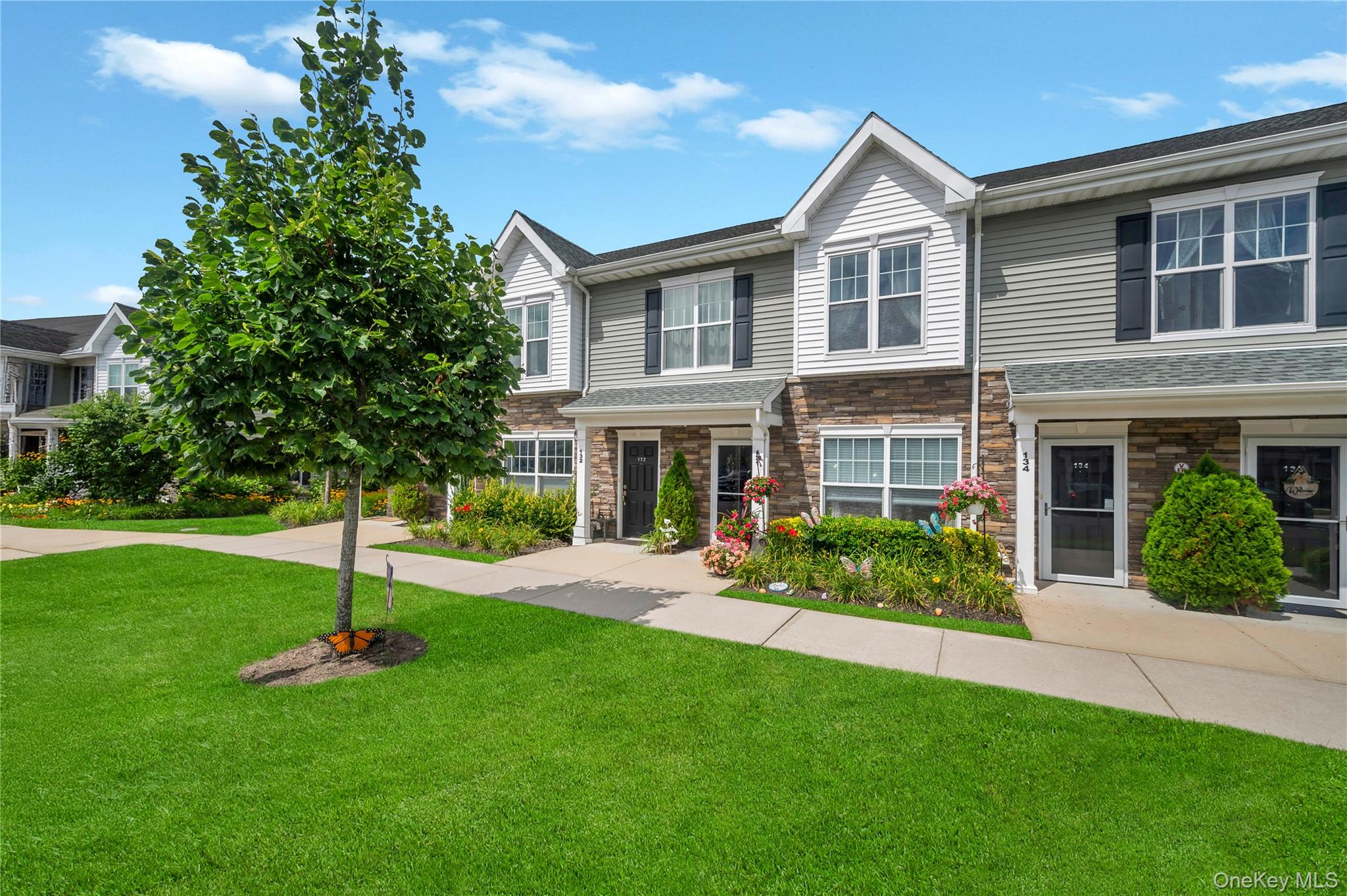 #2 photo, 132 Weatherby Lane, サフォーク郡 Central Islip , NY 11722