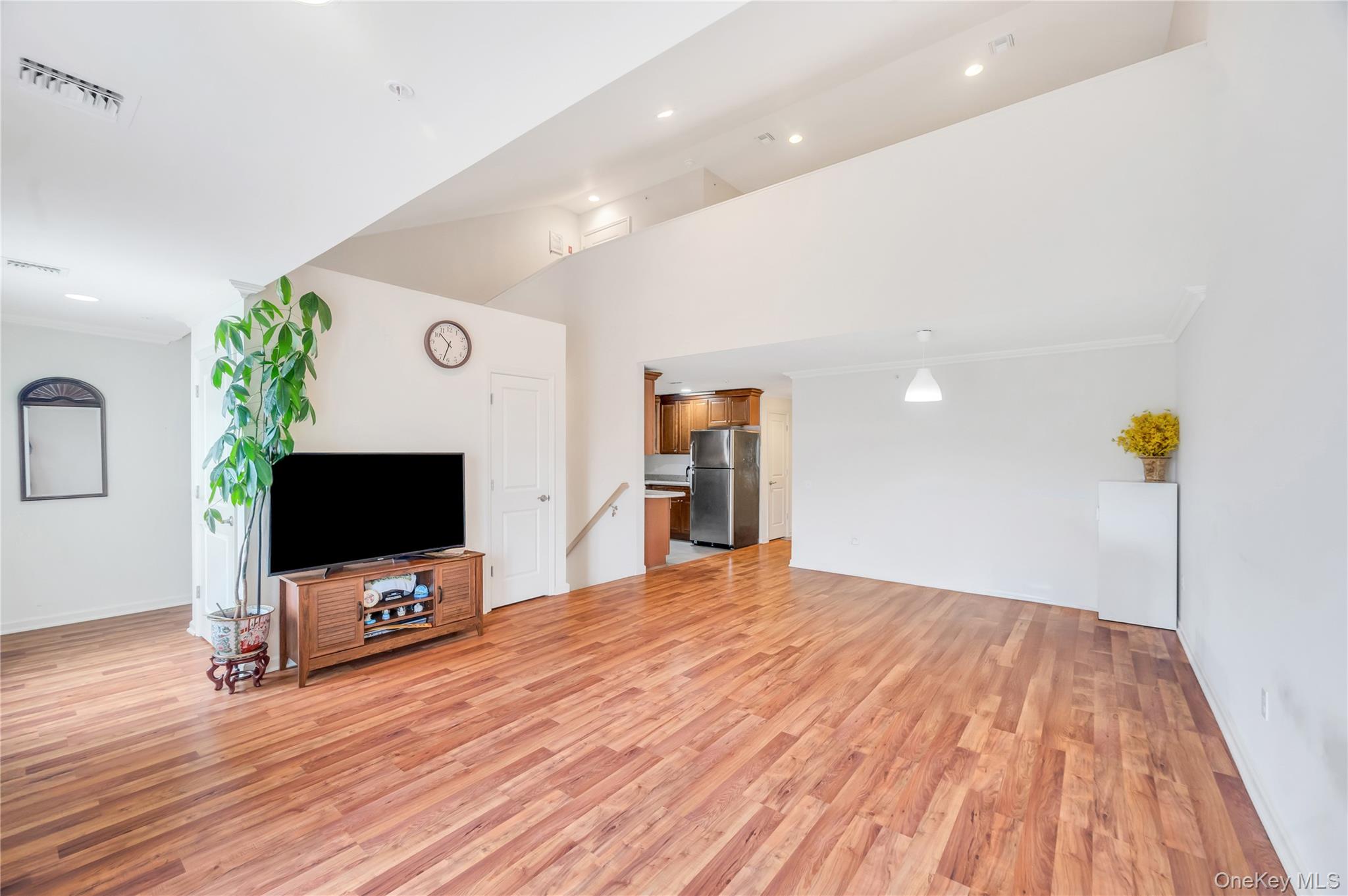 #7 photo, 132 Weatherby Lane, サフォーク郡 Central Islip , NY 11722