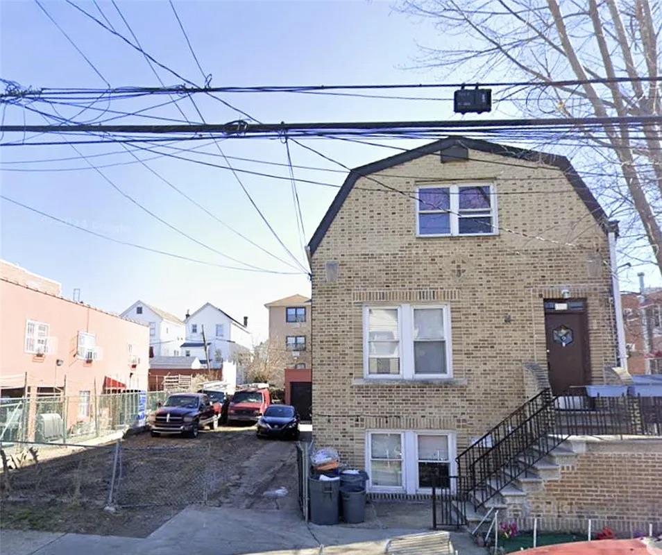 #1 photo, 410 Thieriot Avenue, 布朗士 Bronx , NY 10473