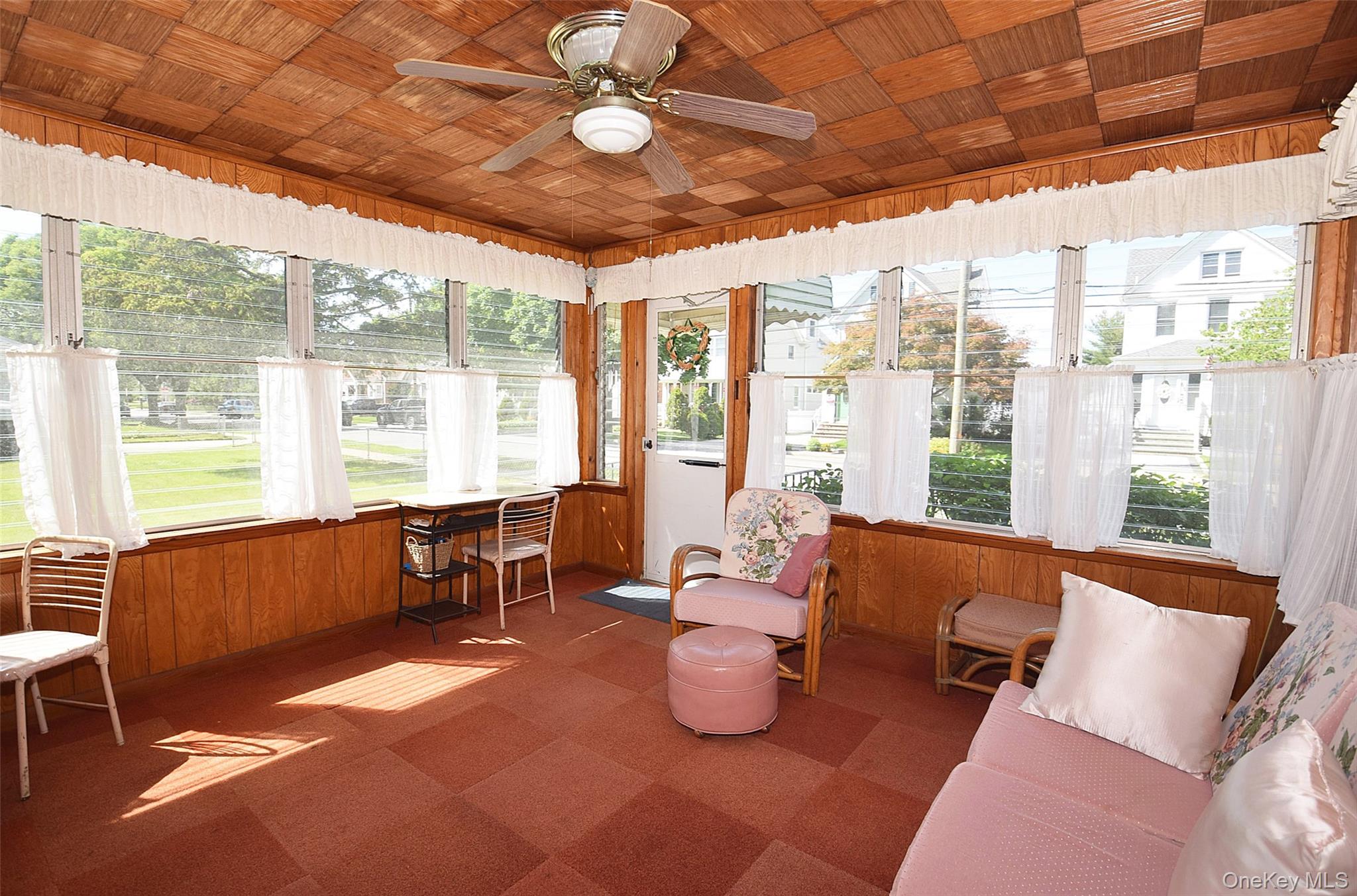 #3 photo, 57 Nieman Avenue, ナッソー郡 Lynbrook , NY 11563