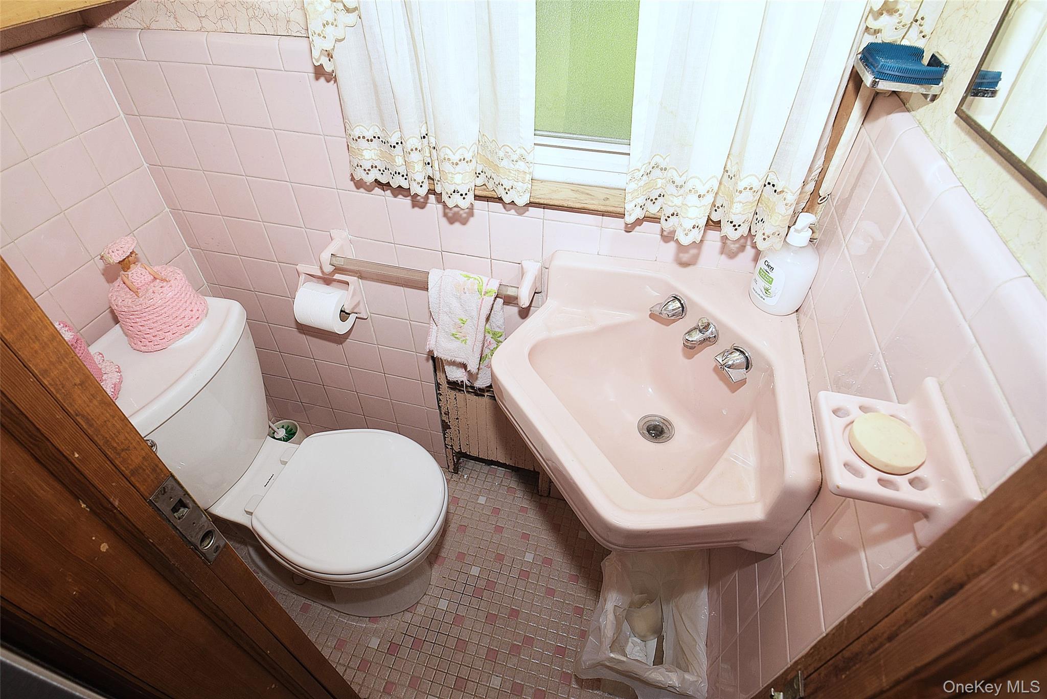 #4 photo, 57 Nieman Avenue, ナッソー郡 Lynbrook , NY 11563