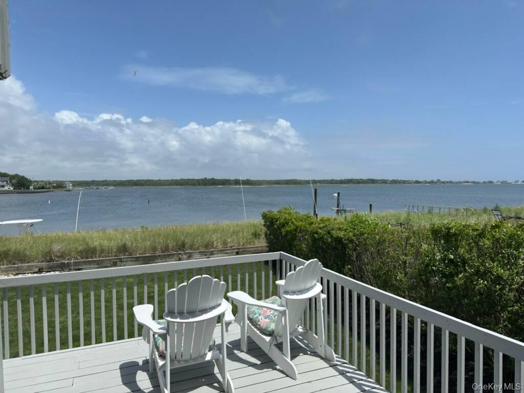 #16 photo, 2 Bayside Avenue, サフォーク郡 East Quogue , NY 11942