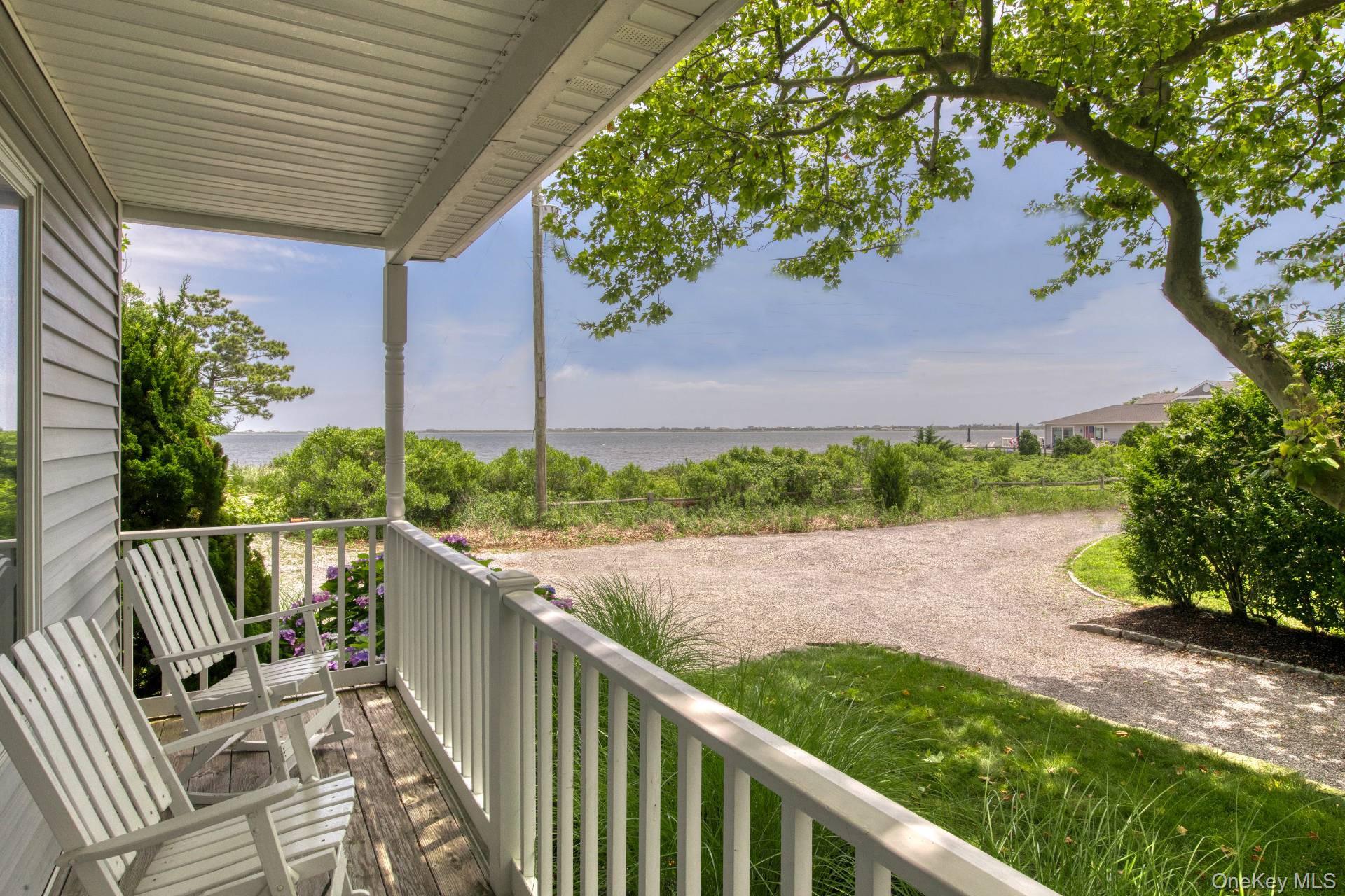 #6 photo, 2 Bayside Avenue, サフォーク郡 East Quogue , NY 11942