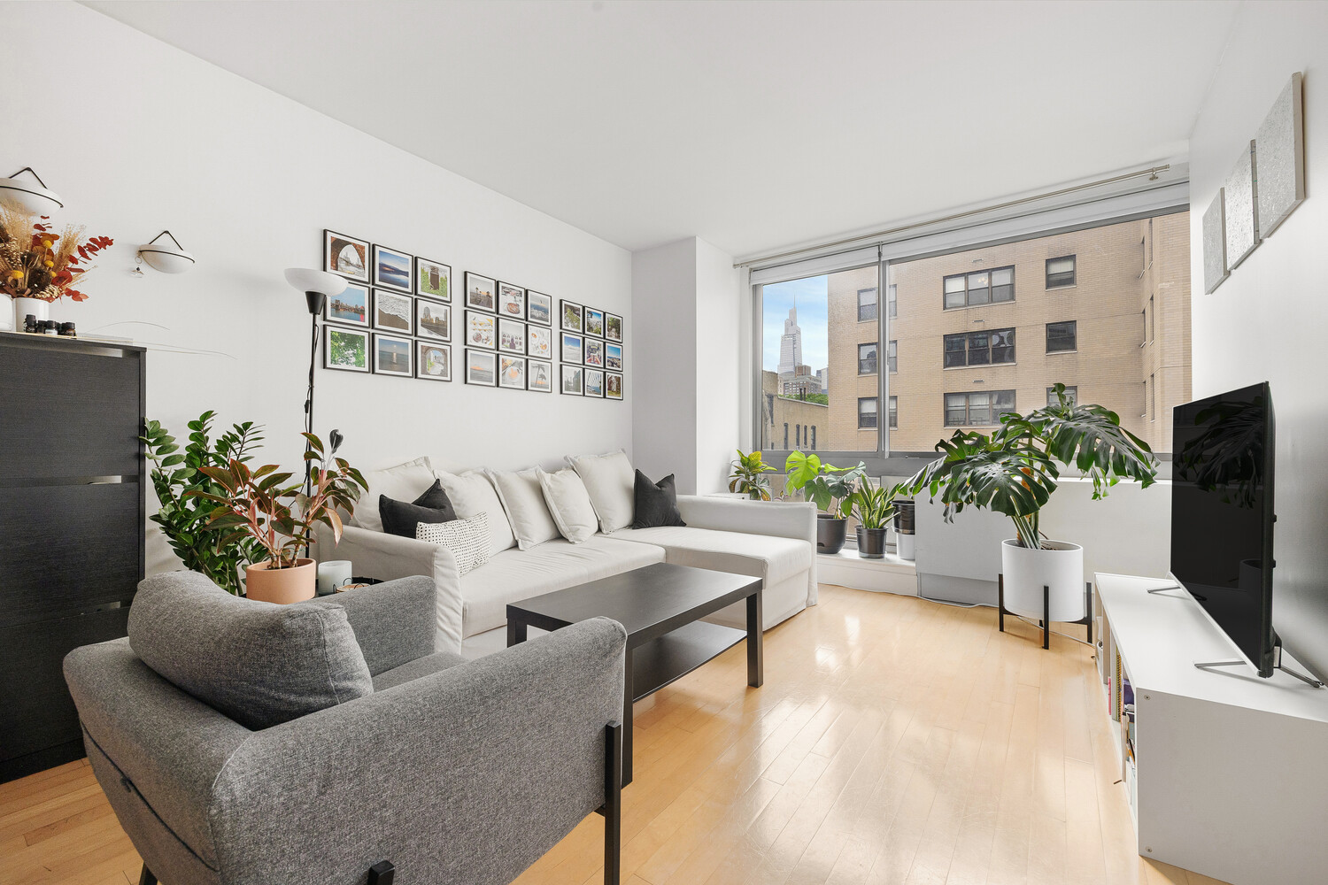 #3 photo, 242 E 25TH Street, マンハッタン Kips Bay , NY 10010