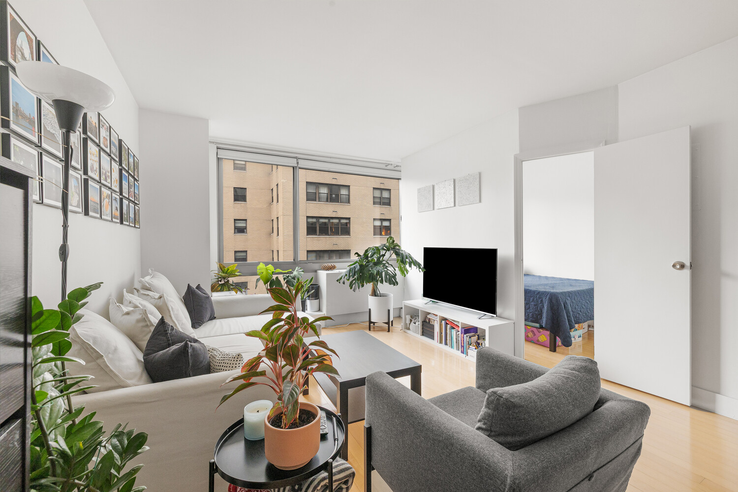 #4 photo, 242 E 25TH Street, マンハッタン Kips Bay , NY 10010