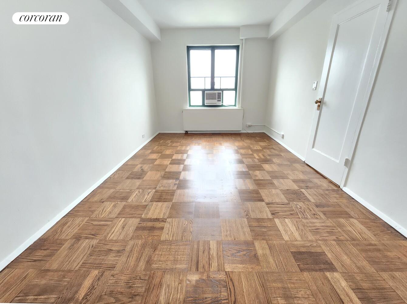 #10 photo, 1949 MCGRAW Avenue, Parkchester , NY 10462