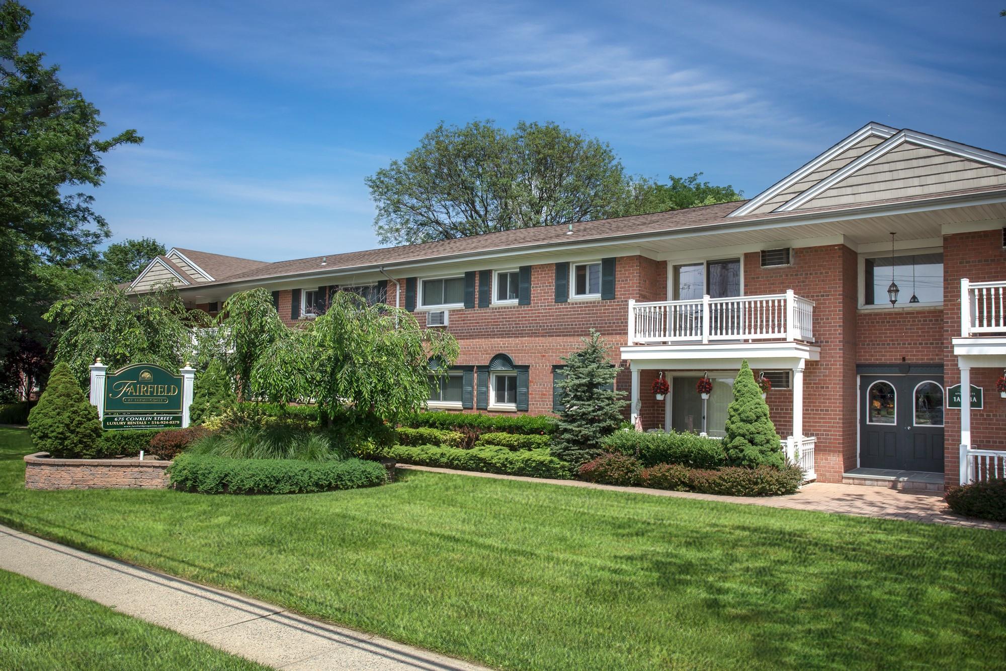 #1 photo, 675 Conklin Street, 長島 Farmingdale , NY 11735