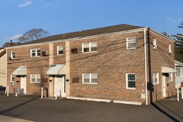 #2 photo, 679 Hilda Street, ナッソー郡 East Meadow , NY 11554