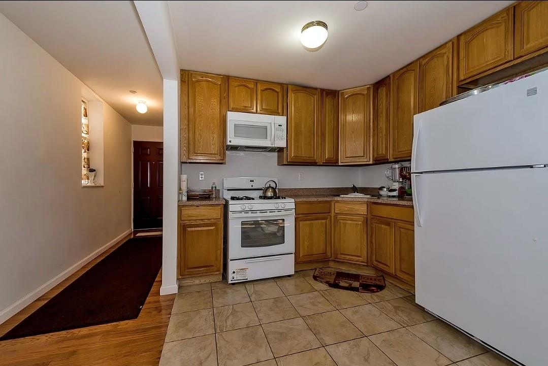 #9 photo, 2527 Matthews Avenue, ブロンクス区 Bronx , NY 10467