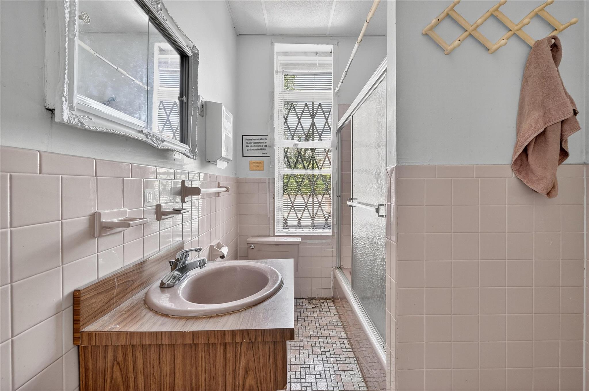 #17 photo, 17 Palmetto Street, ブルックリン区 Brooklyn , NY 11221