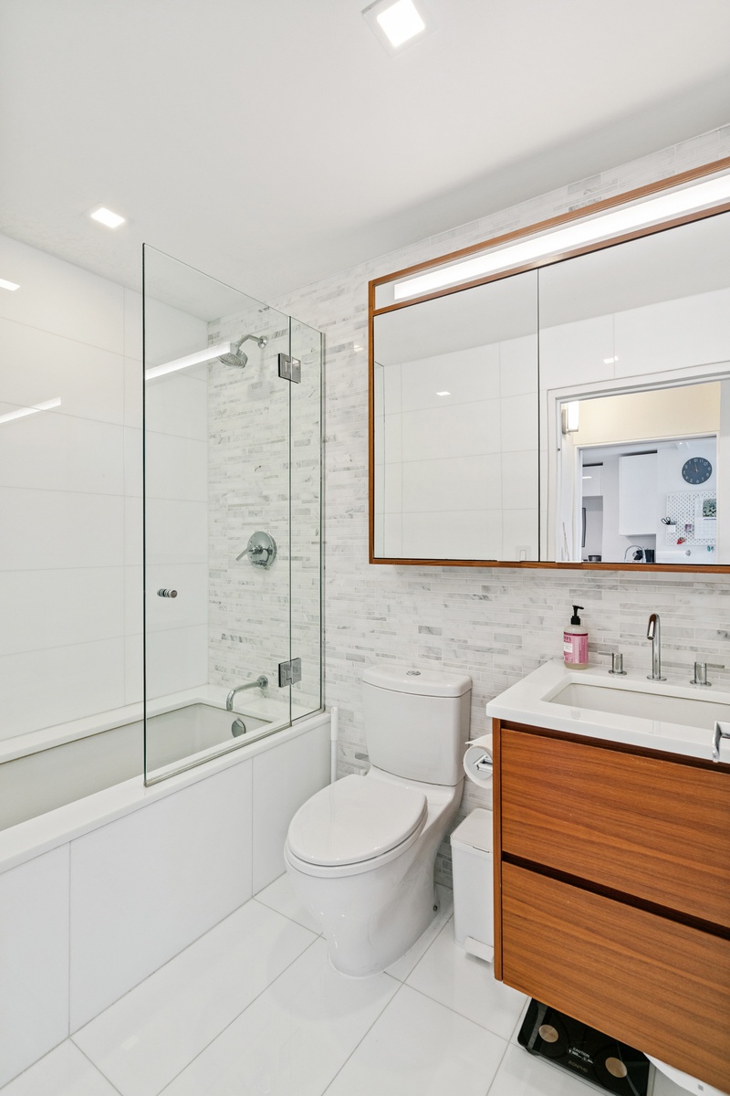 #14 photo, 301 W 53rd Street, マンハッタン Clinton , NY 10019