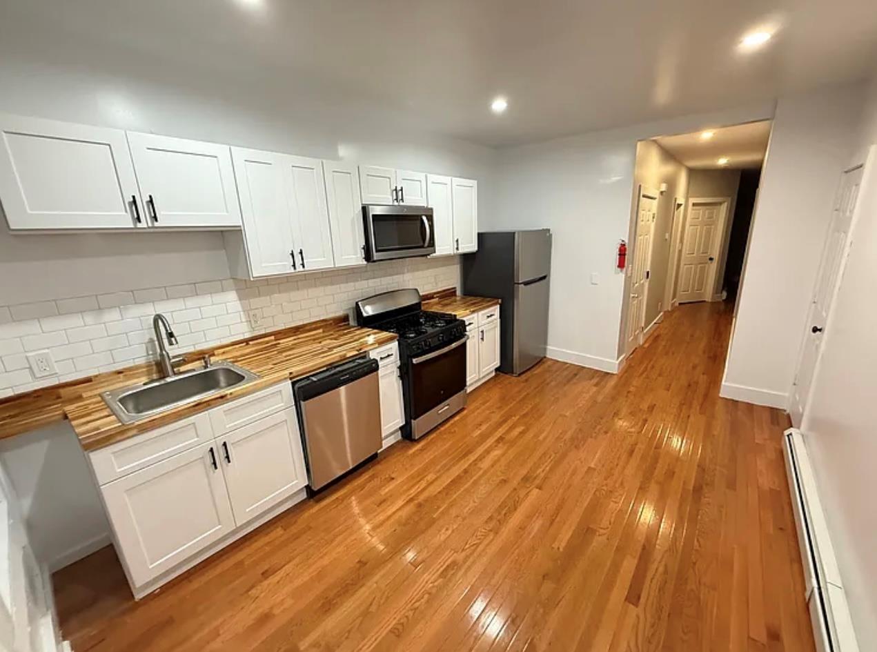 #1 photo, 11 Liberty, 紐約州 Newburgh , NY 12550