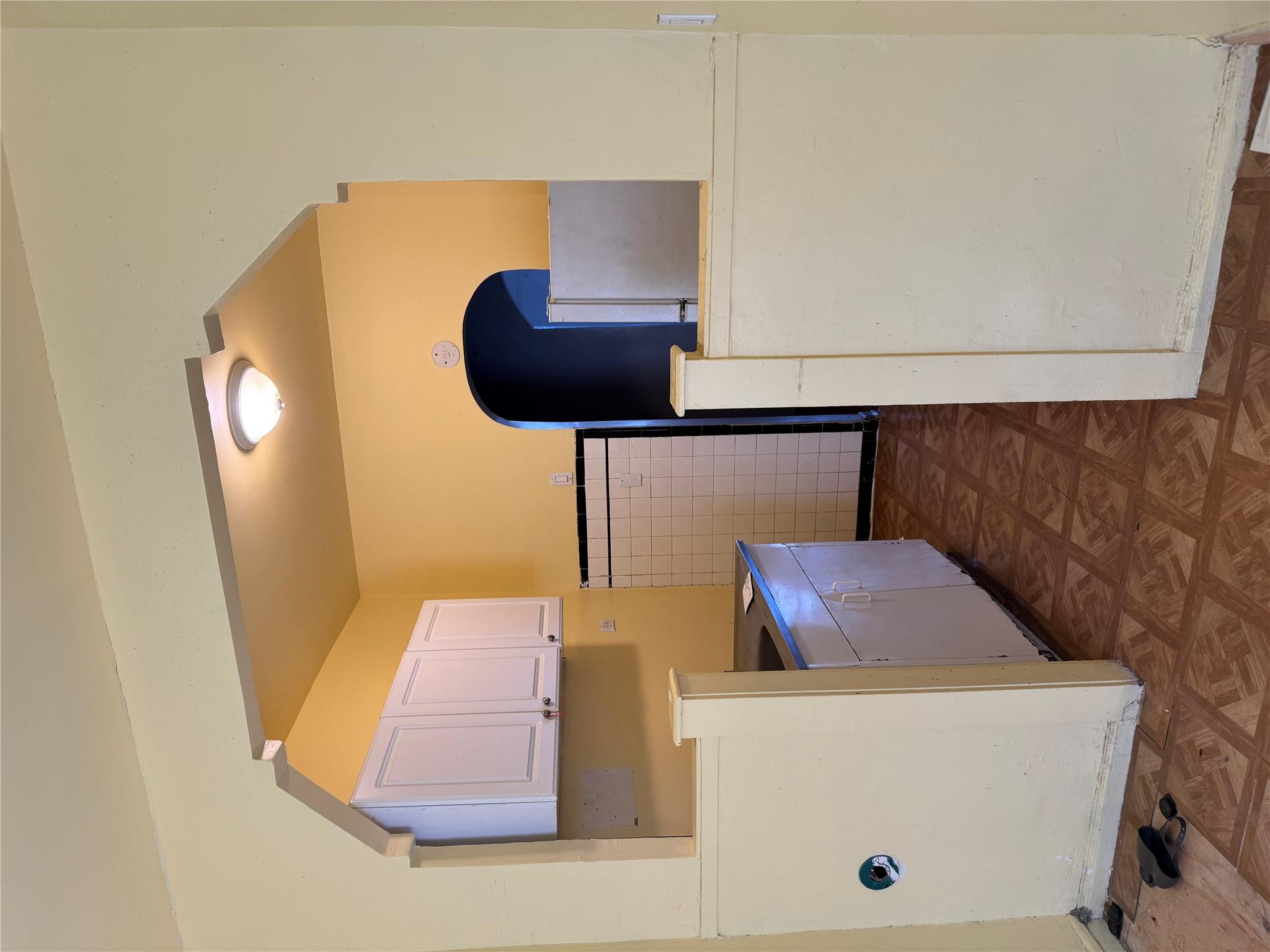 #2 photo, 2922 Barnes Ave, Bronx , NY 10467