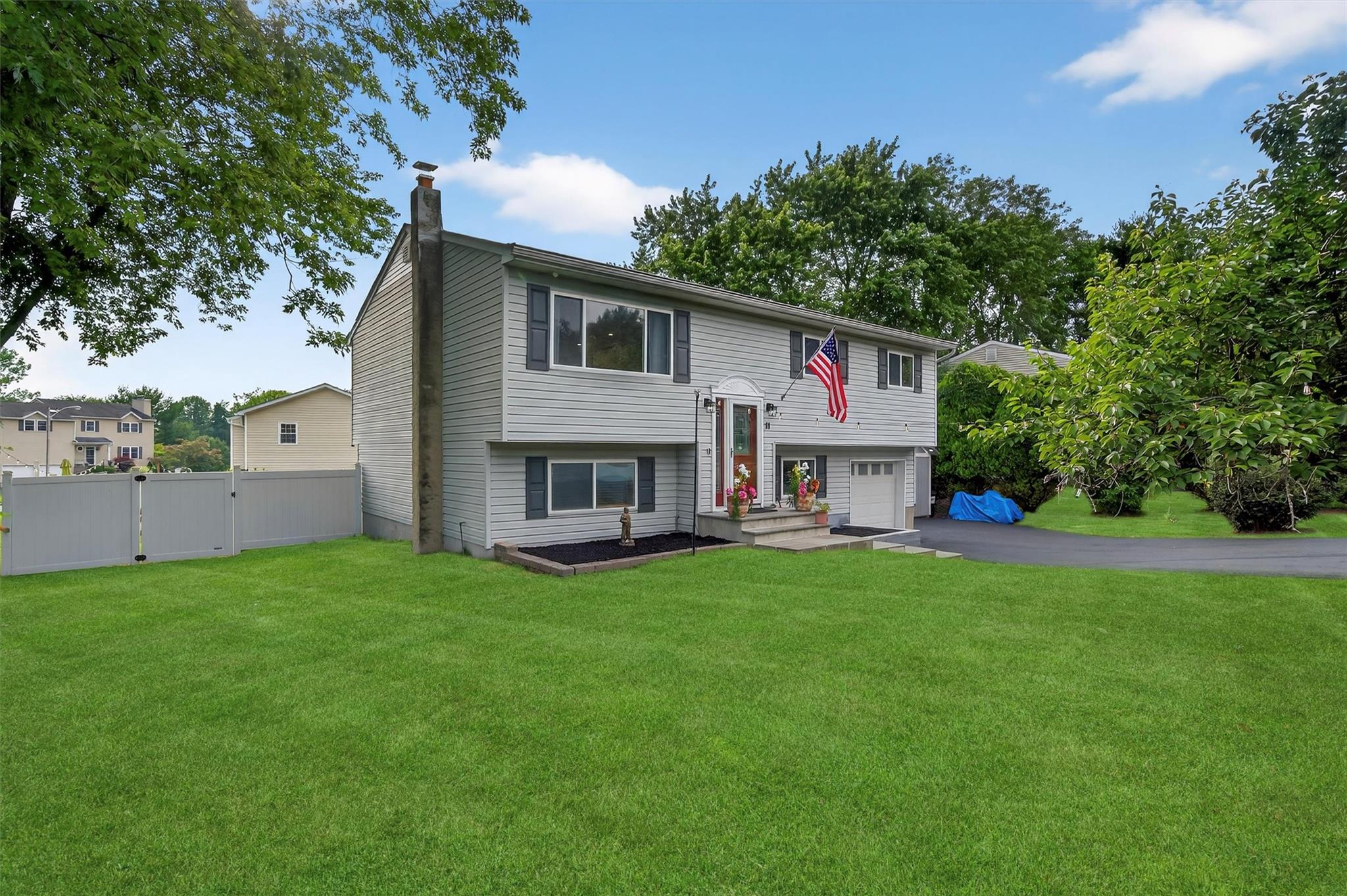 #1 photo, 11 Decker Drive, Washingtonville , NY 10992