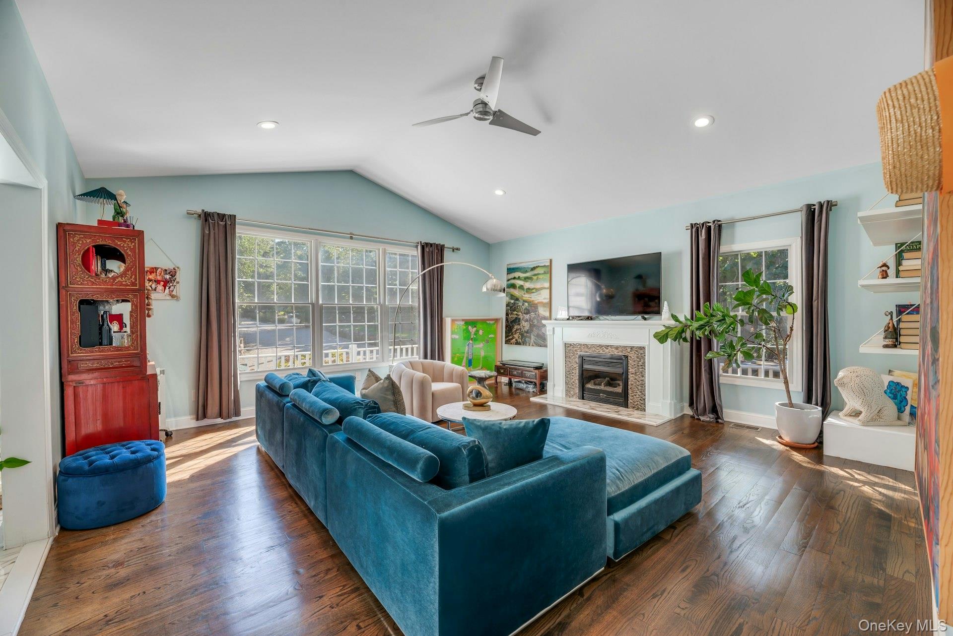 #6 photo, 87 Washington Heights Avenue, Hampton Bays , NY 11946