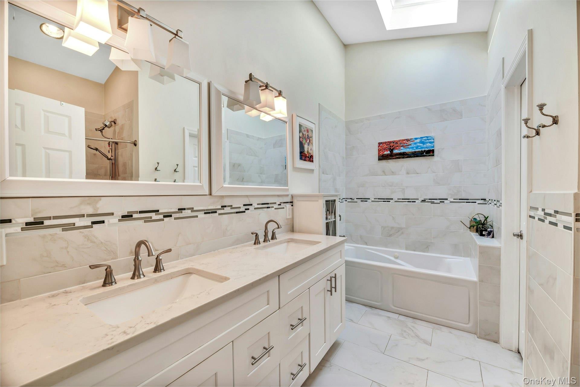 #8 photo, 87 Washington Heights Avenue, Hampton Bays , NY 11946