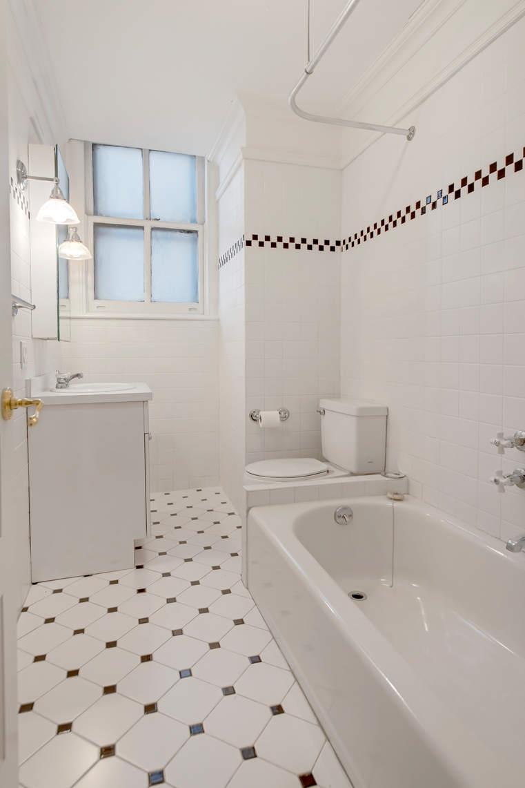 #8 photo, 2109 BROADWAY, マンハッタン Upper West Side , NY 10023