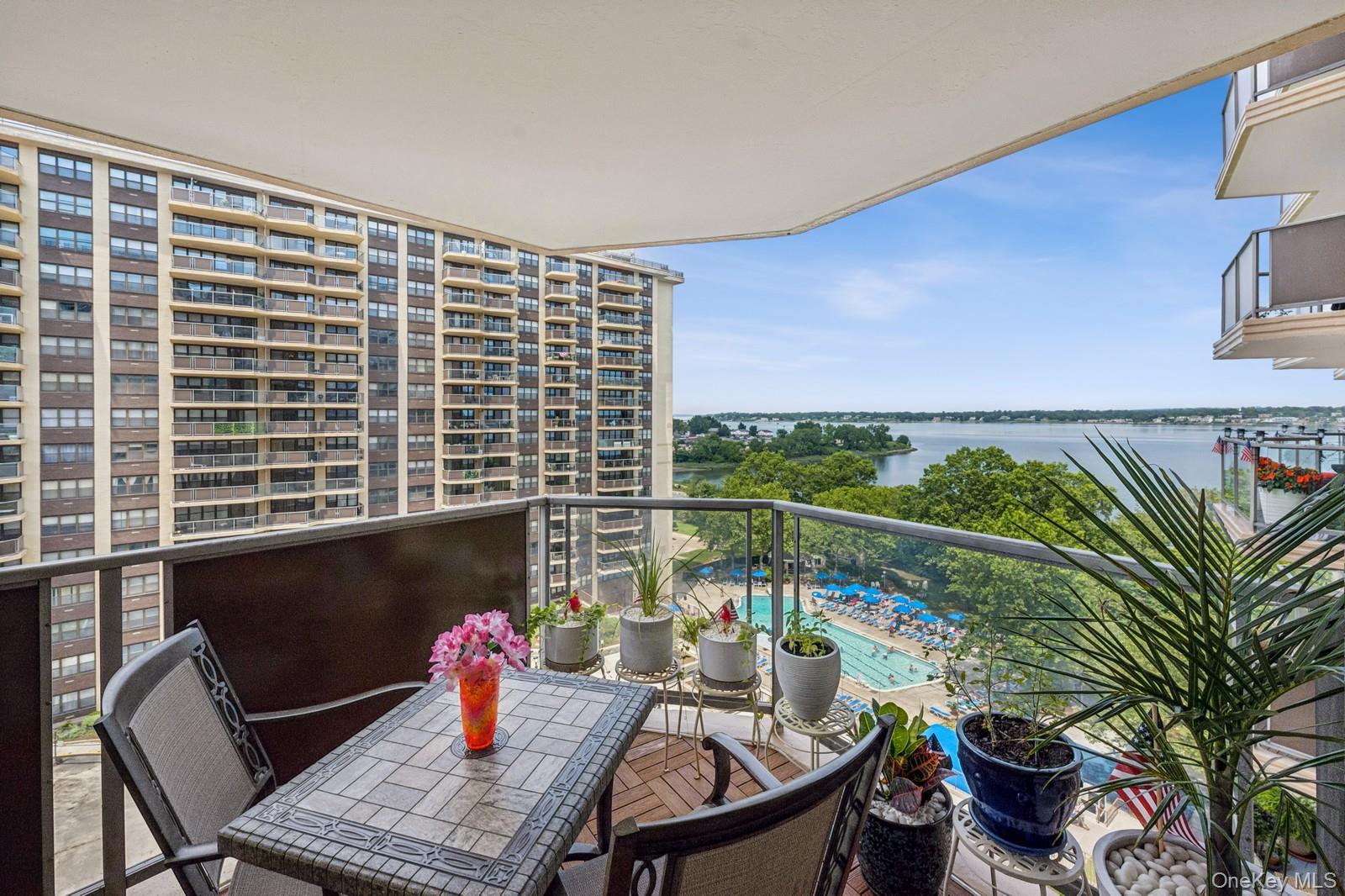 #5 photo, 18-15 215th Street, クイーンズ区 Bayside , NY 11360