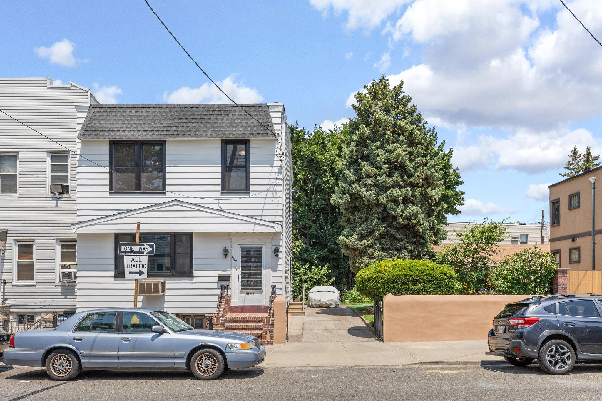 #1 photo, 6161 62nd Avenue, 皇后區 中村 Middle Village , NY 11379