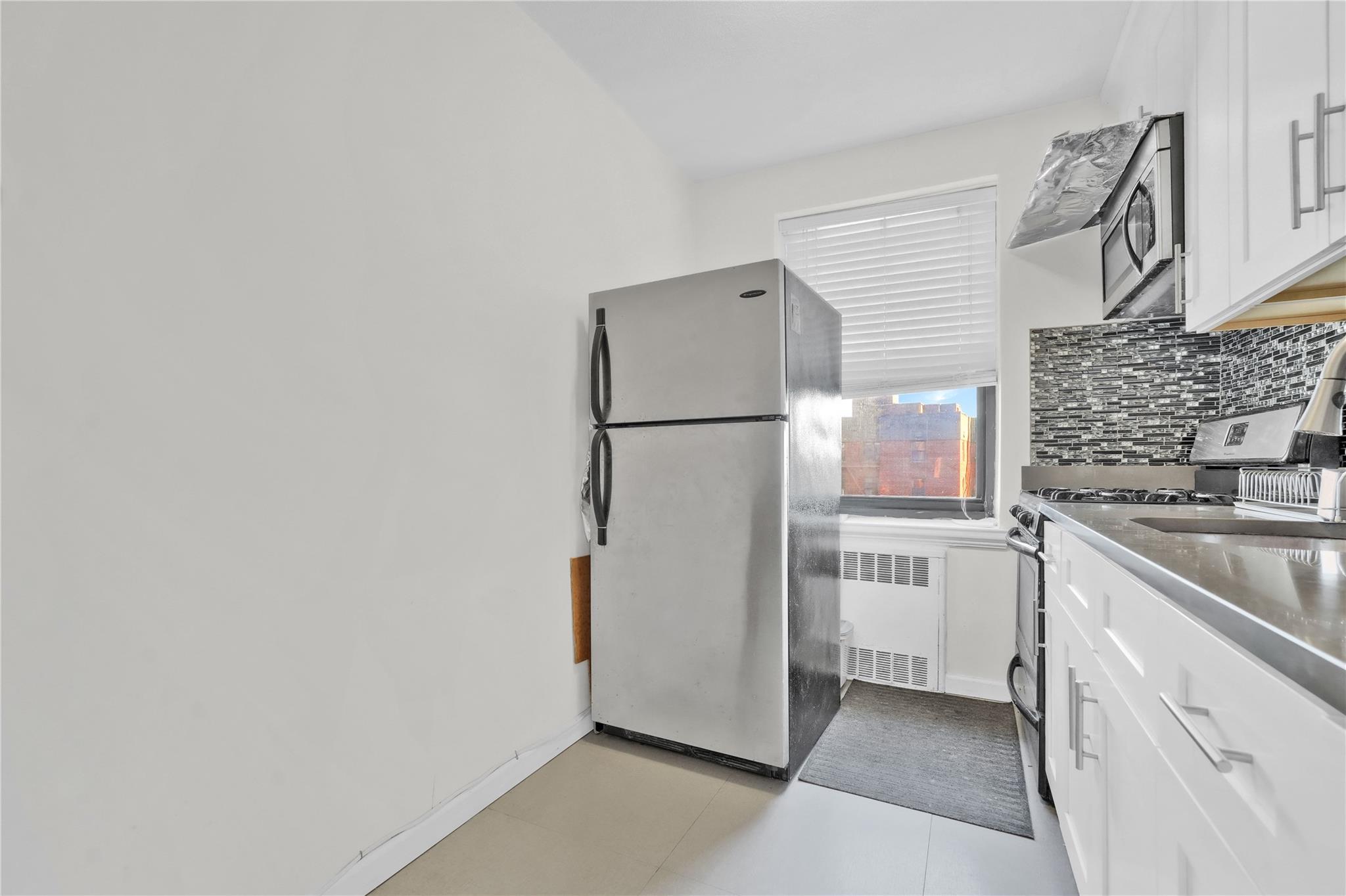 #10 photo, 139-09 28th Road, Flushing , NY 11354