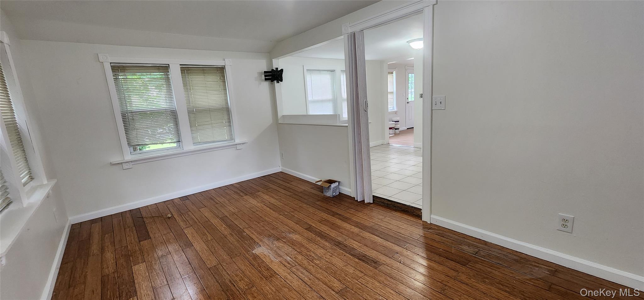 #6 photo, 344 Elm Road, Mastic Beach , NY 11951