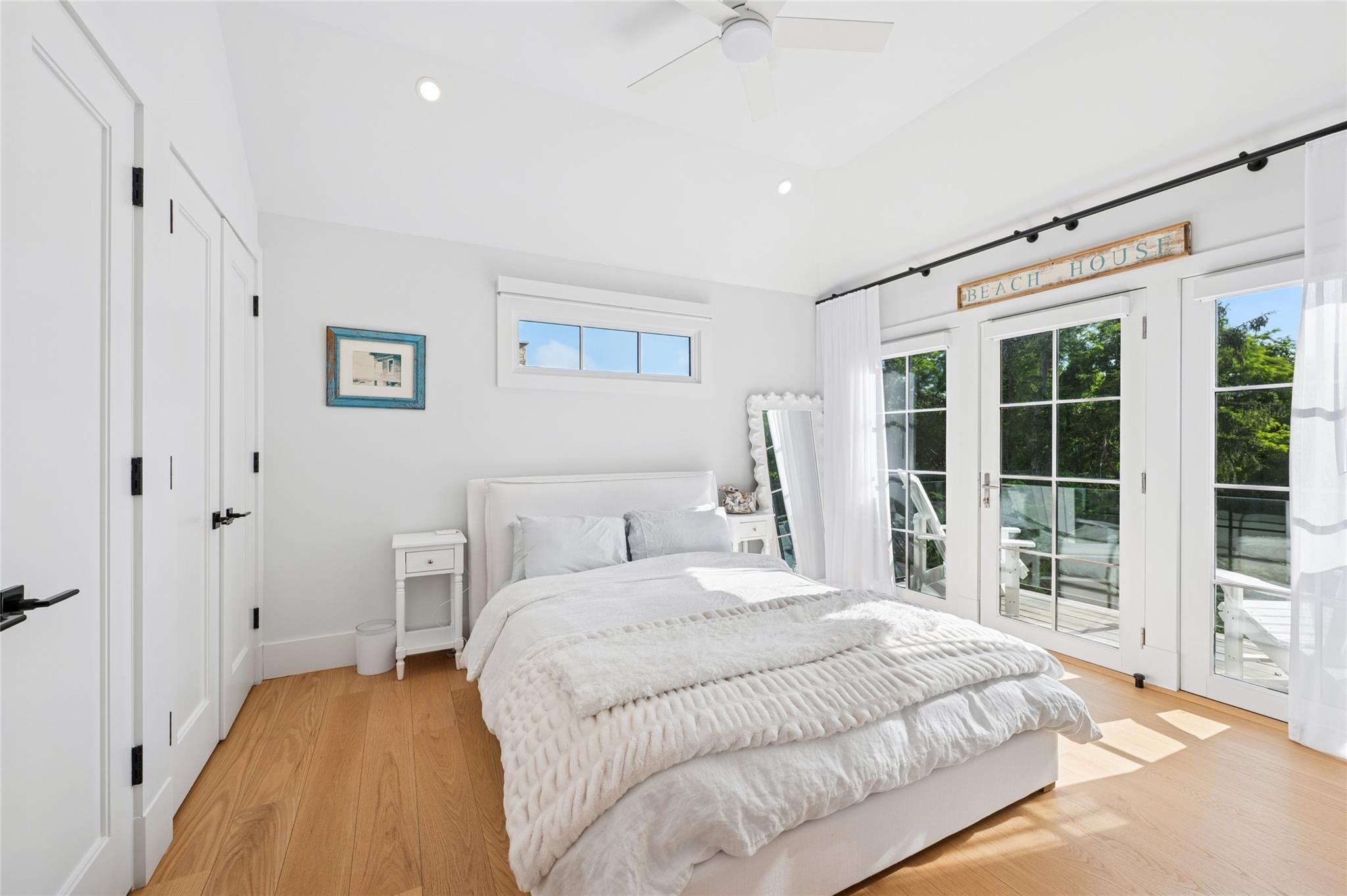 #16 photo, 5 Kings Lane, Southampton , NY 11968