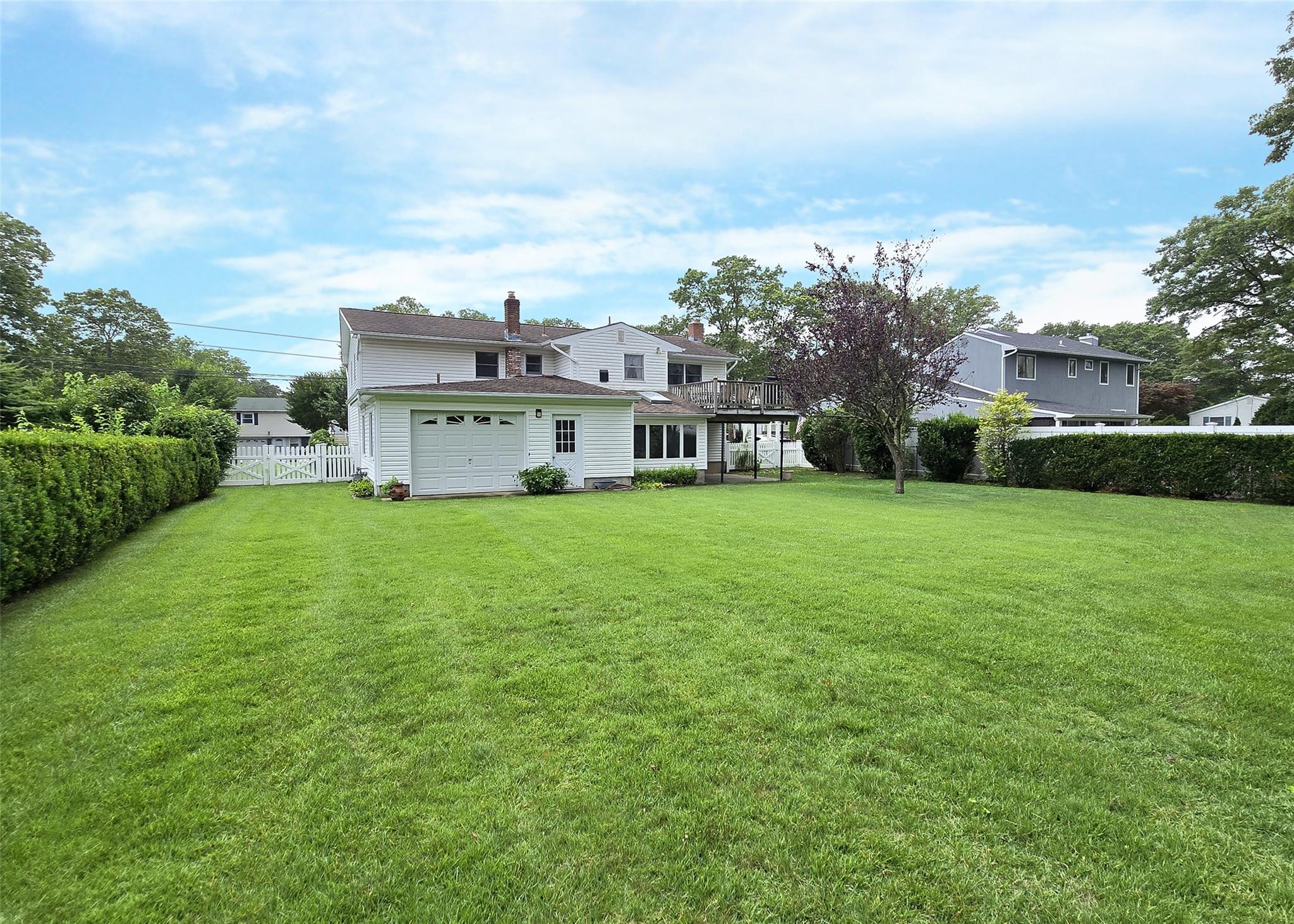 #4 photo, 27 Donald Street, Holbrook , NY 11741