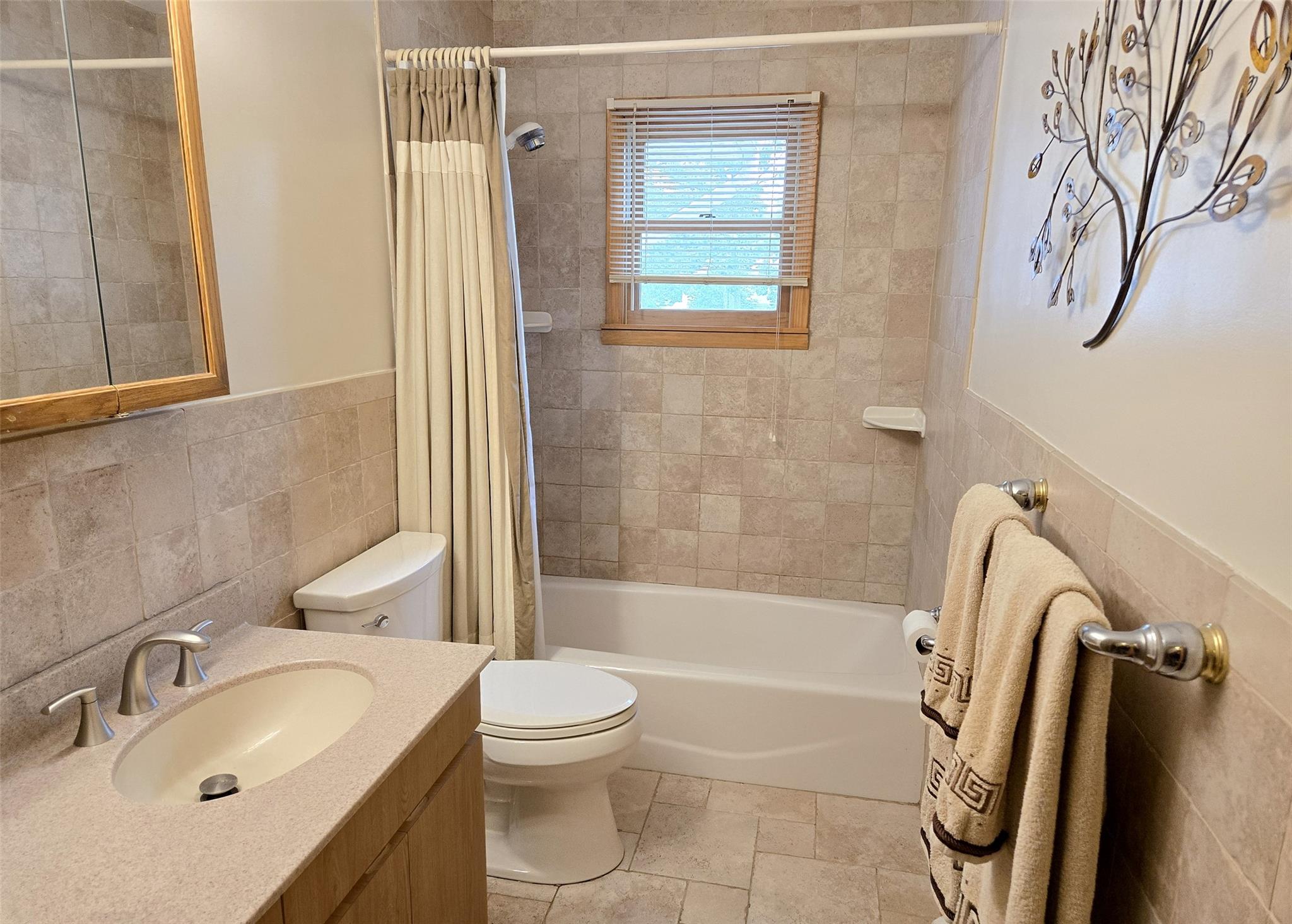 #7 photo, 27 Donald Street, Holbrook , NY 11741