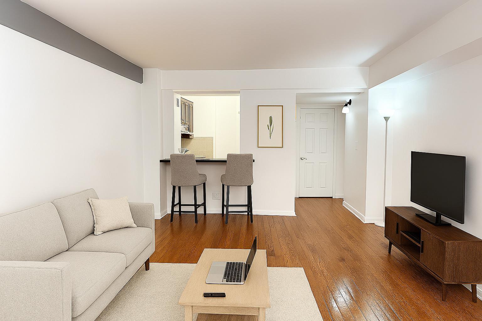 #2 photo, 240 E 46th Street, マンハッタン New York (Manhattan) , NY 10017