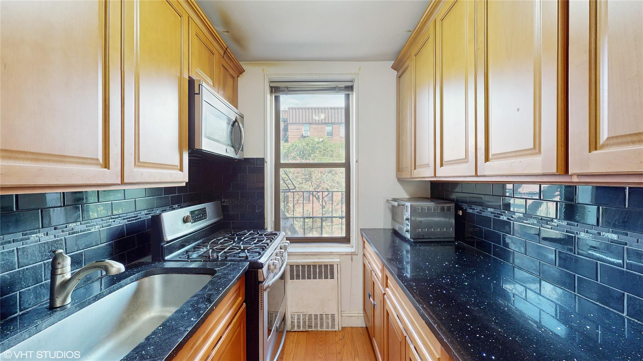 #5 photo, 2190 Brigham Street, ブルックリン区 Brooklyn , NY 11229