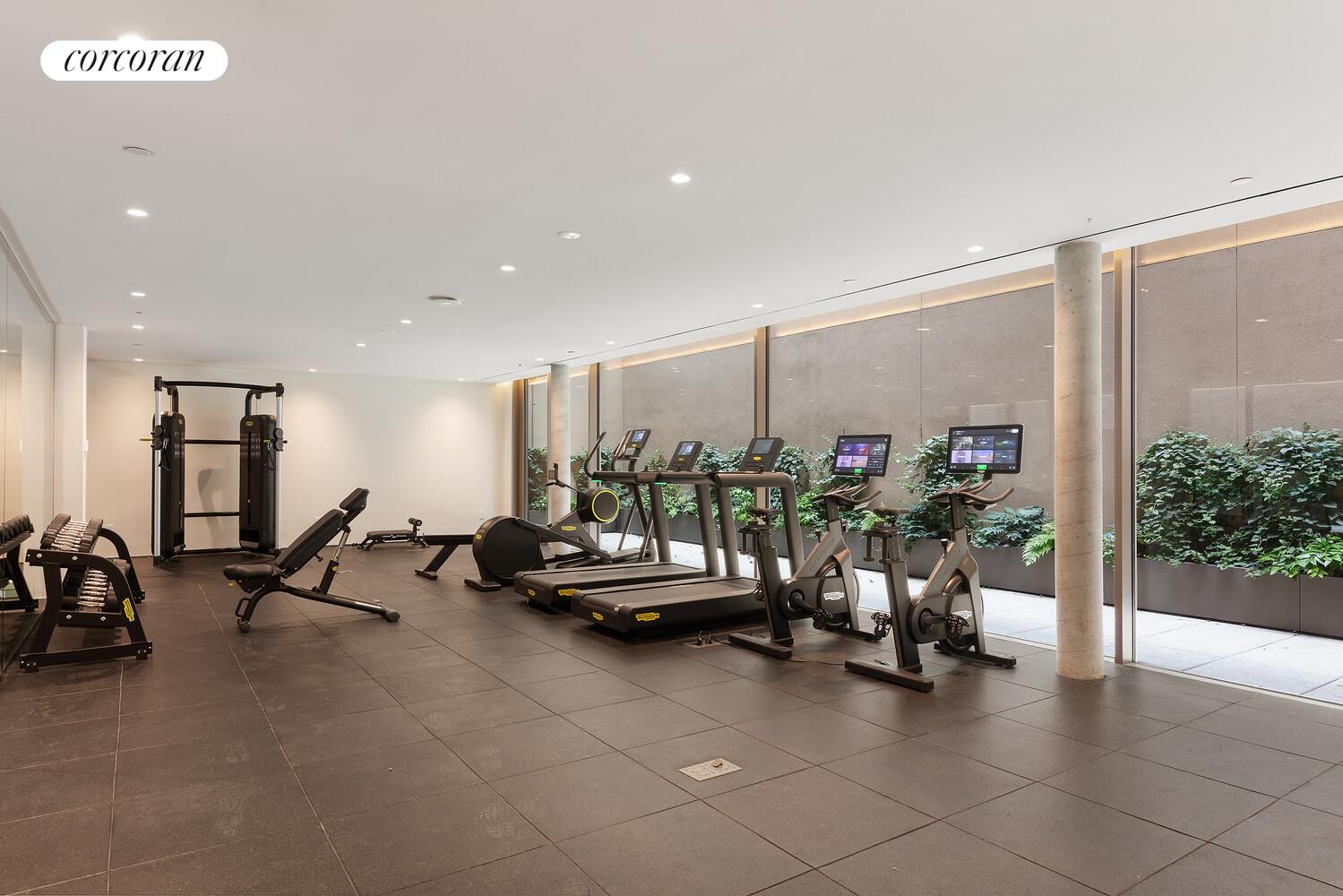 #11 photo, 251 W 14TH Street, マンハッタン Chelsea , NY 10011