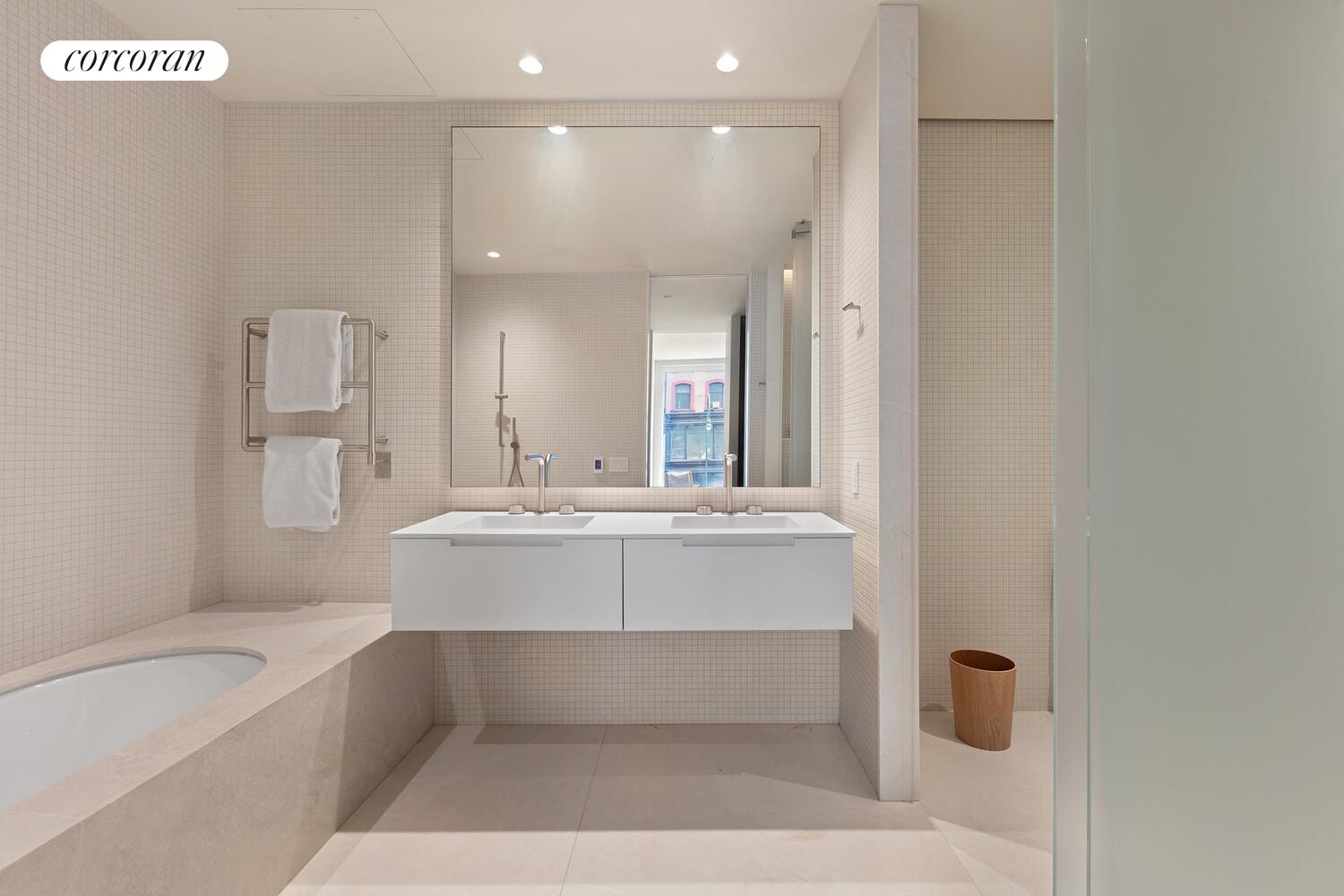 #7 photo, 251 W 14TH Street, マンハッタン Chelsea , NY 10011