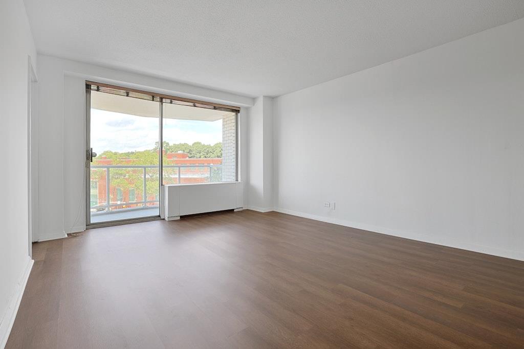 #11 photo, 3333 Henry Hudson Parkway, ブロンクス区 Bronx , NY 10463