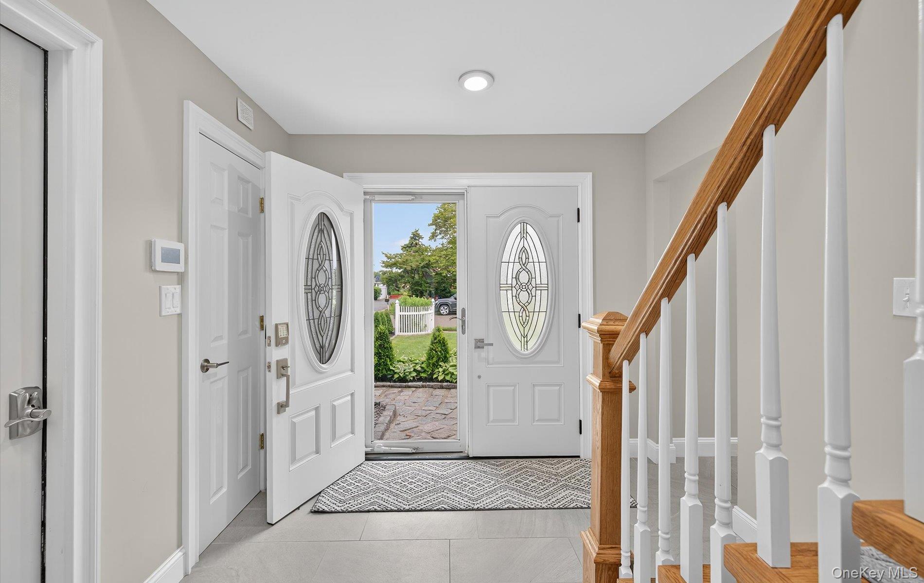 #2 photo, 321 Lagoon Drive, サフォーク郡 Copiague , NY 11726