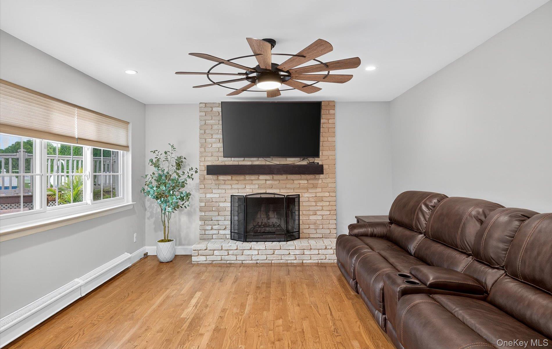 #9 photo, 321 Lagoon Drive, サフォーク郡 Copiague , NY 11726