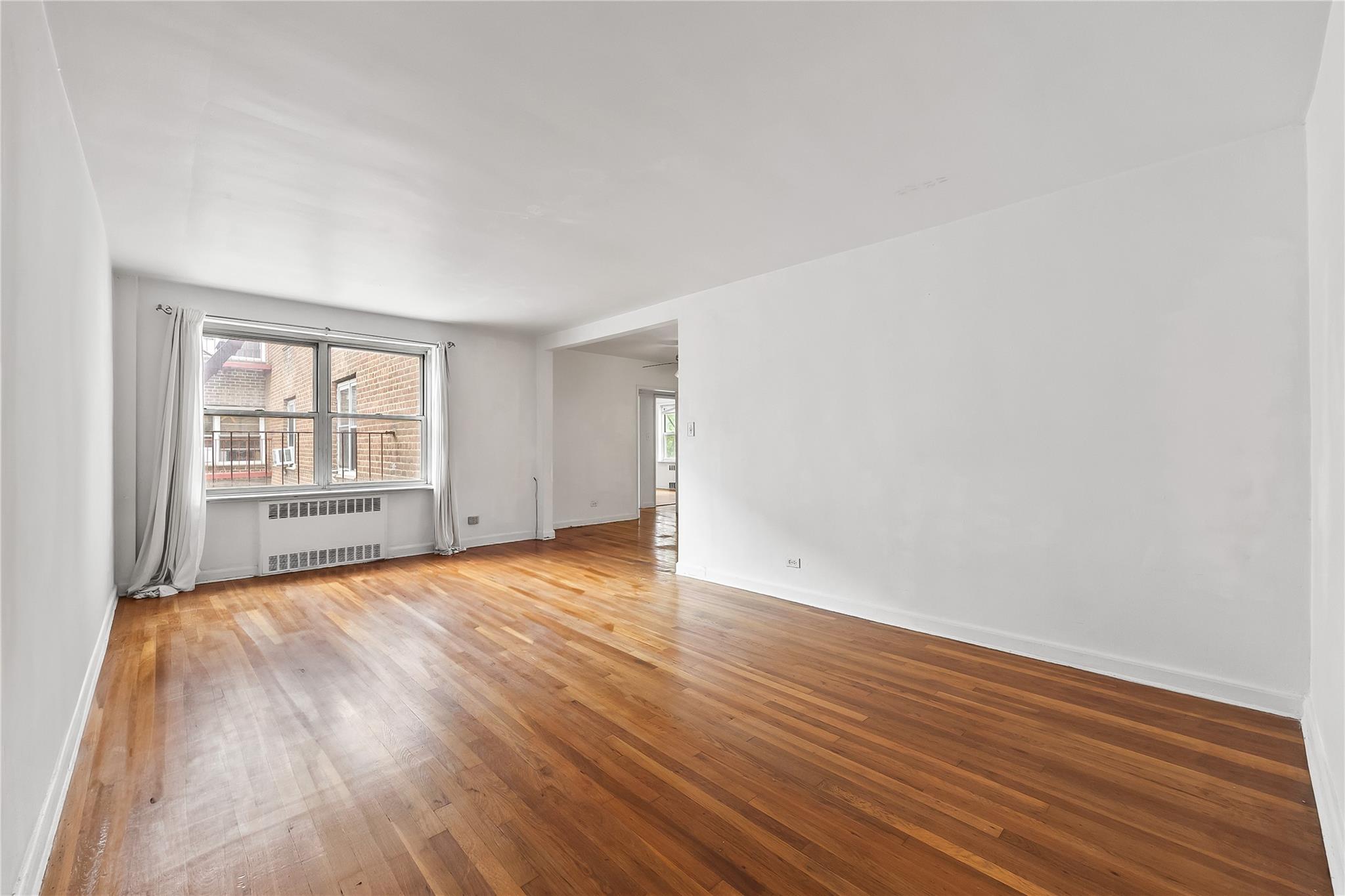 #6 photo, 147-25 38th Ave, Flushing , NY 11354