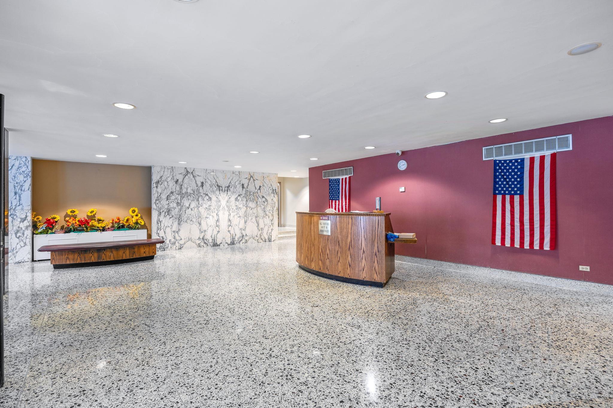 #1 photo, 142-05 Roosevelt Ave, 法拉盛 Flushing , NY 11354