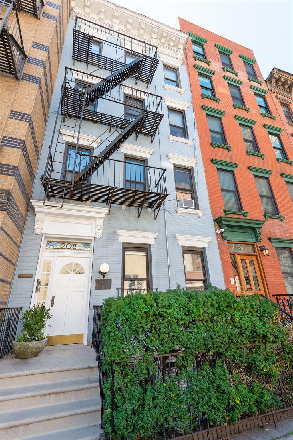 #1 photo, 208 East 75th Street, 曼哈頓 上东城 New York (Manhattan) , NY 10021