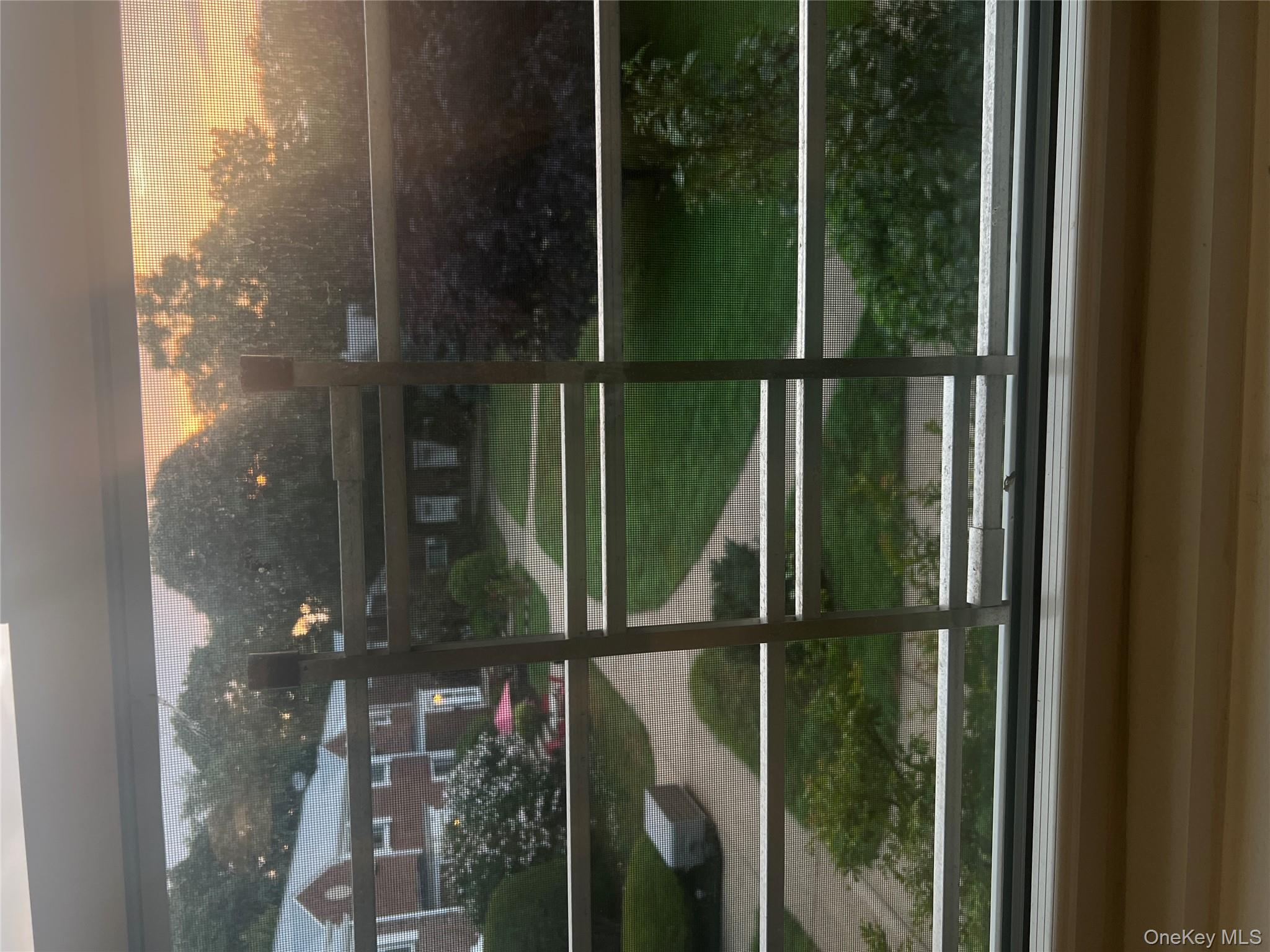 #14 photo, 264-31 Langston Avenue, クイーンズ区 Glen Oaks , NY 11004