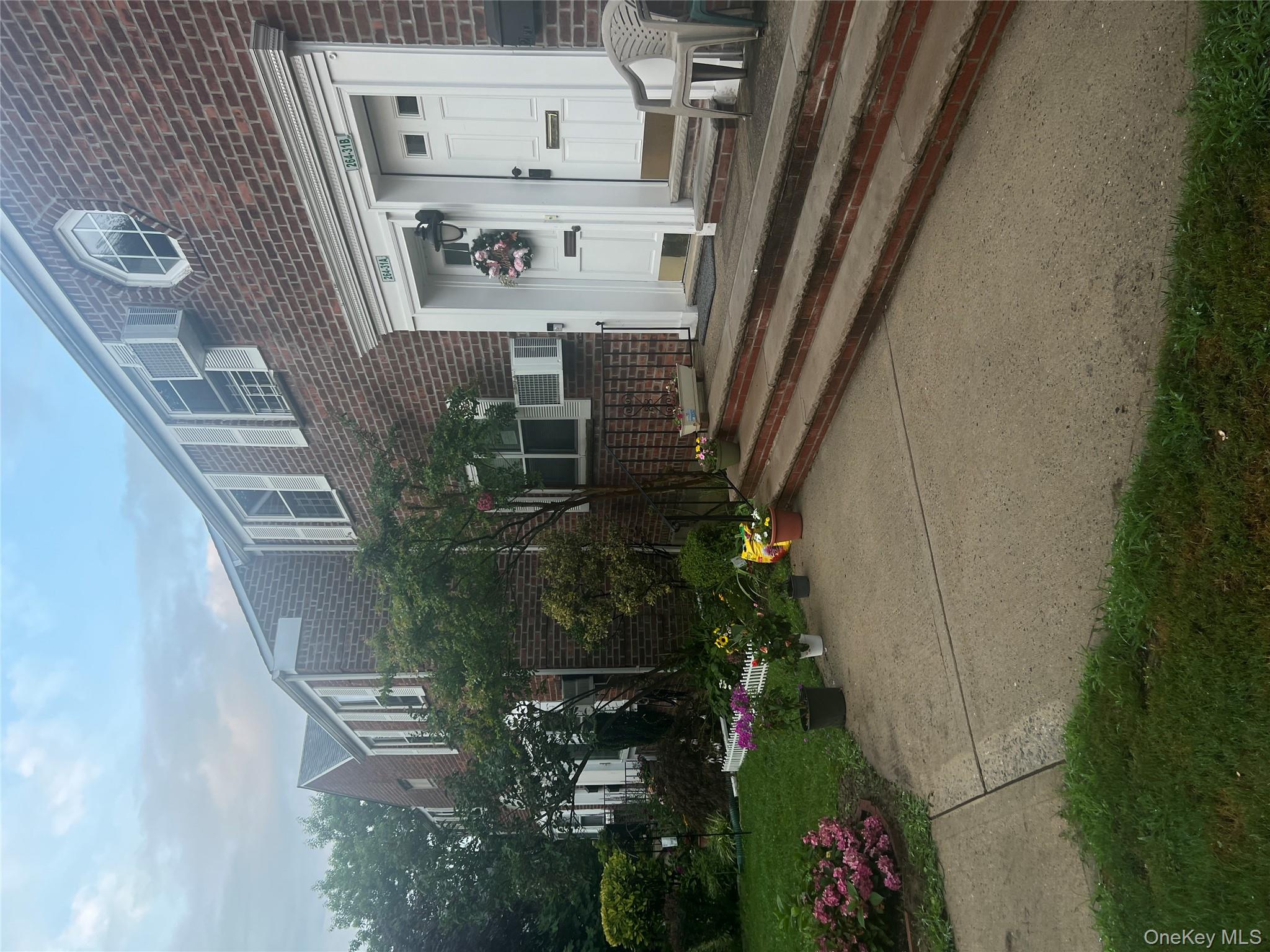 #17 photo, 264-31 Langston Avenue, クイーンズ区 Glen Oaks , NY 11004