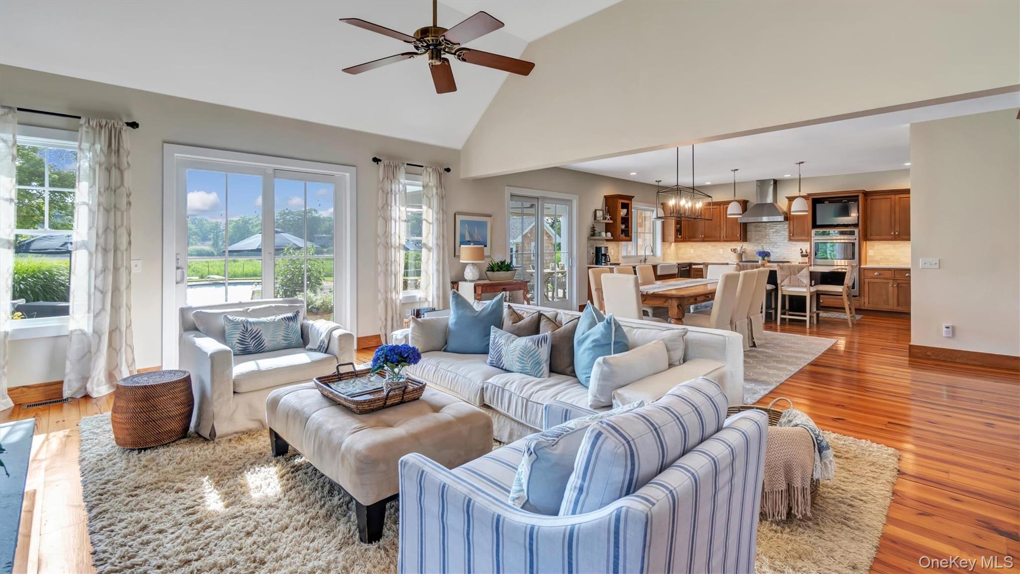 #12 photo, 13A Brushy Neck Lane, サフォーク郡 Westhampton , NY 11977