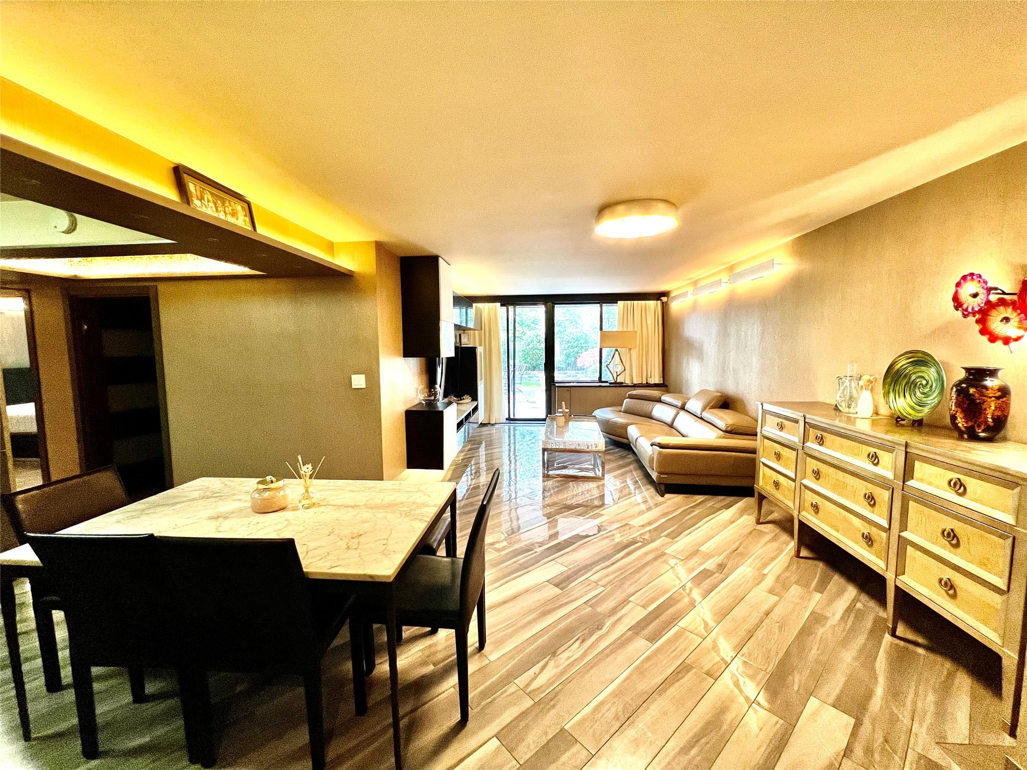 #1 photo, 21019 26th Avenue, クイーンズ区 Bayside , NY 11360