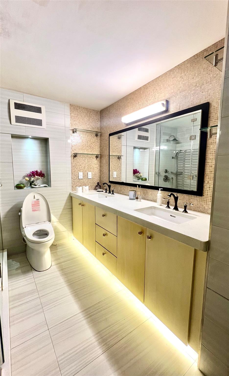 #7 photo, 21019 26th Avenue, クイーンズ区 Bayside , NY 11360