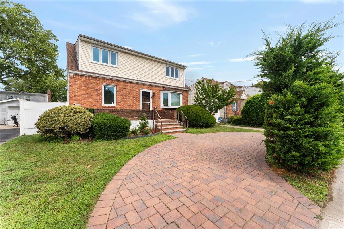 #2 photo, 1434 Noel Avenue, Hewlett , NY 11557